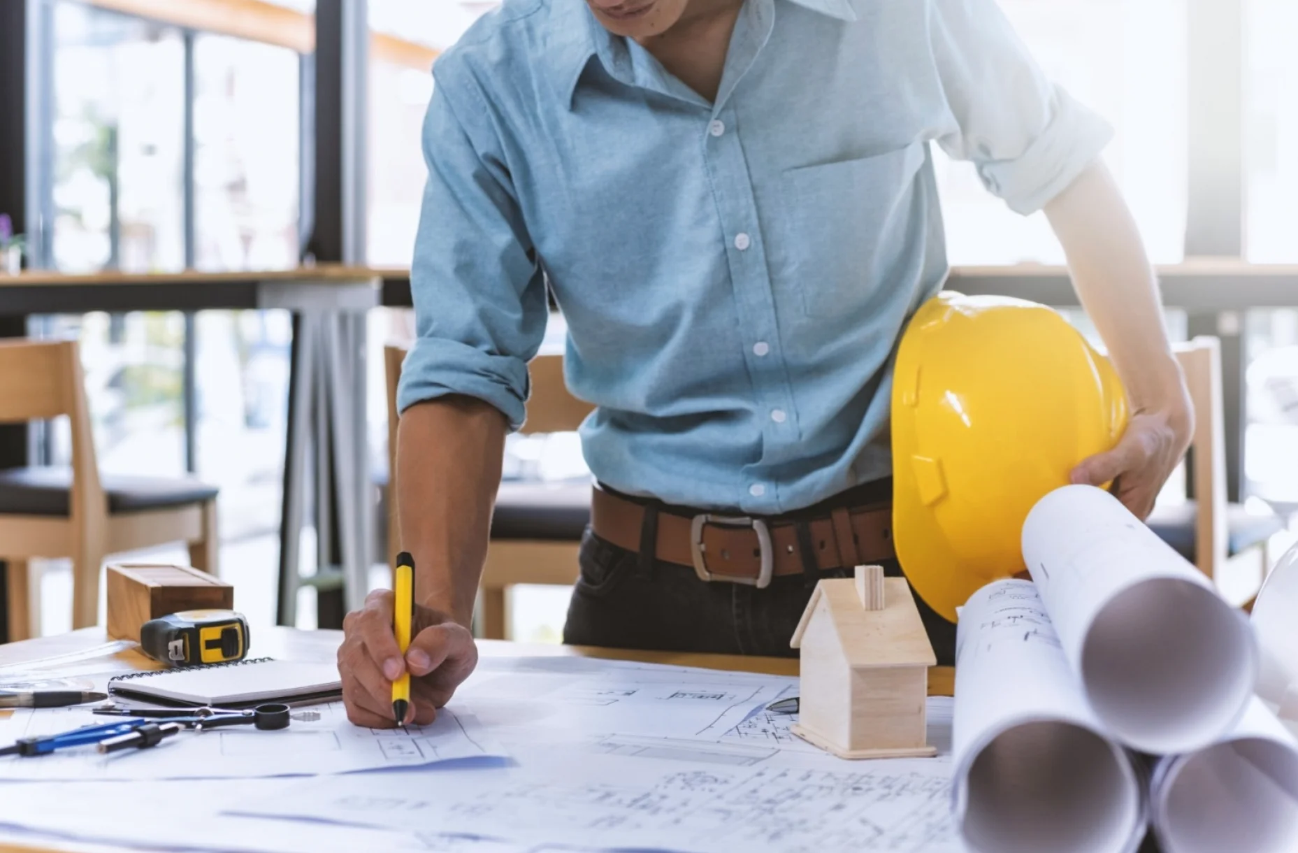 Aannemers opgepast: waarschuw eer ge begint! Of toch niet?